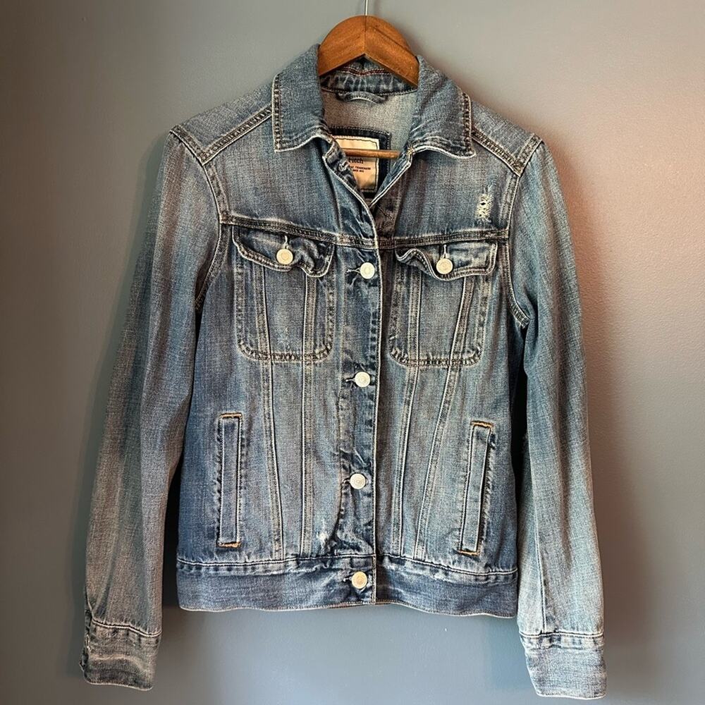 Abercrombie & Fitch Classic Denim‎ Distressed Jean Jacket